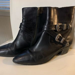 FRYE Ellen Buckle Short Boot size 8.5